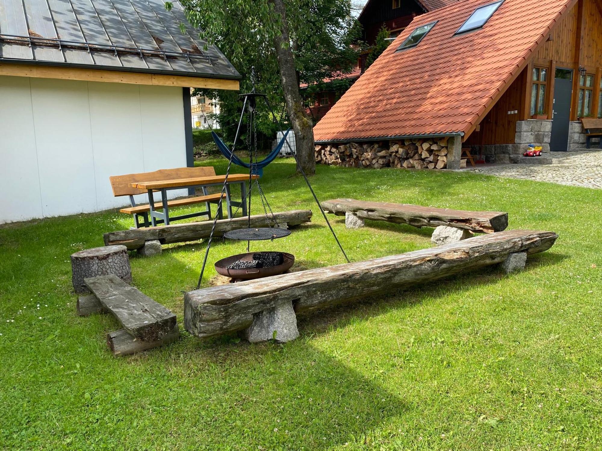 Willa Dzika Roza Sklářská Poruba Exteriér fotografie